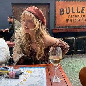 Meet your Posher, Pearl